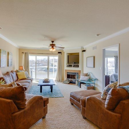 Lakefront Osage Beach Condo With Pool And Water Views! Eksteriør billede