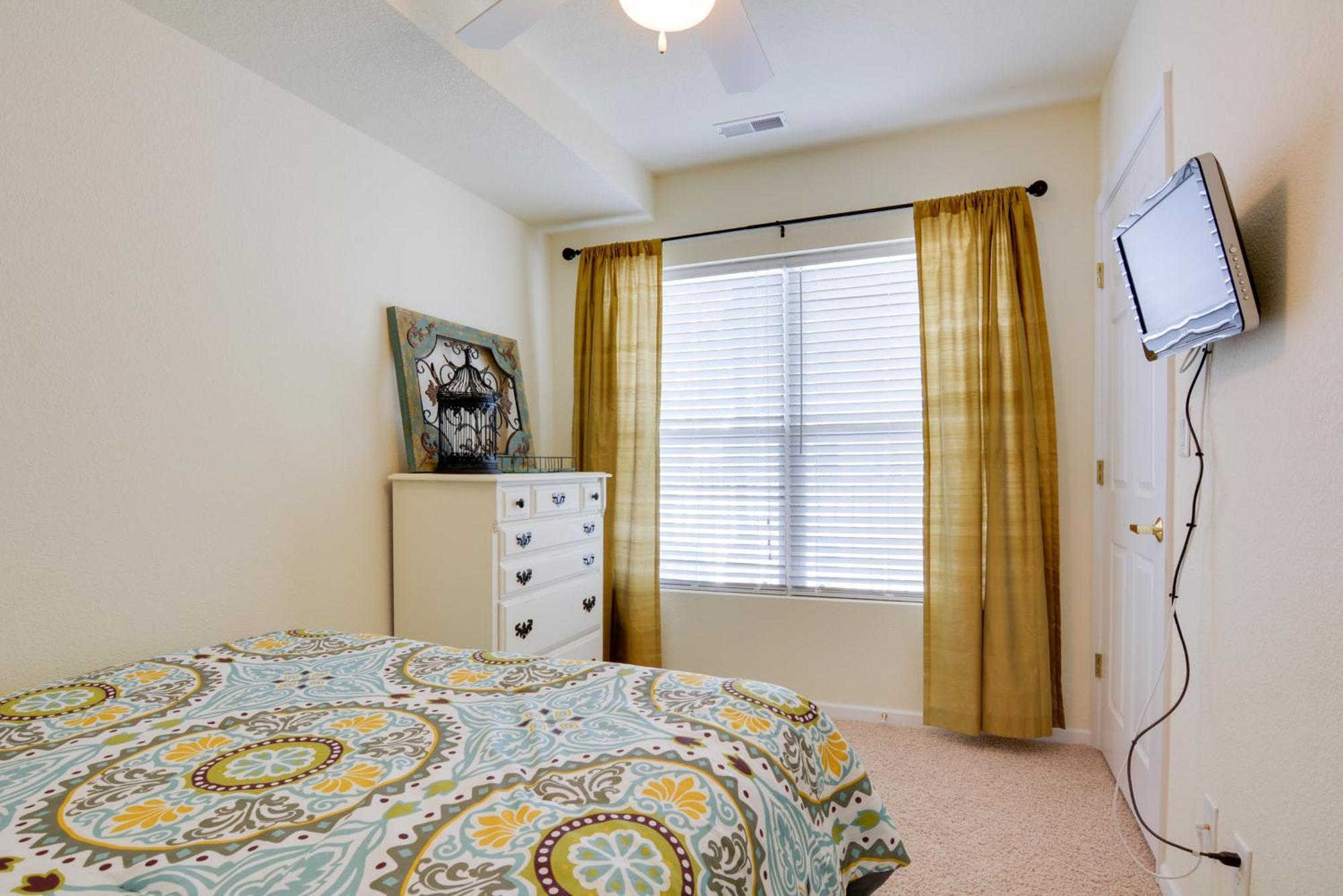 Lakefront Osage Beach Condo With Pool And Water Views! Eksteriør billede