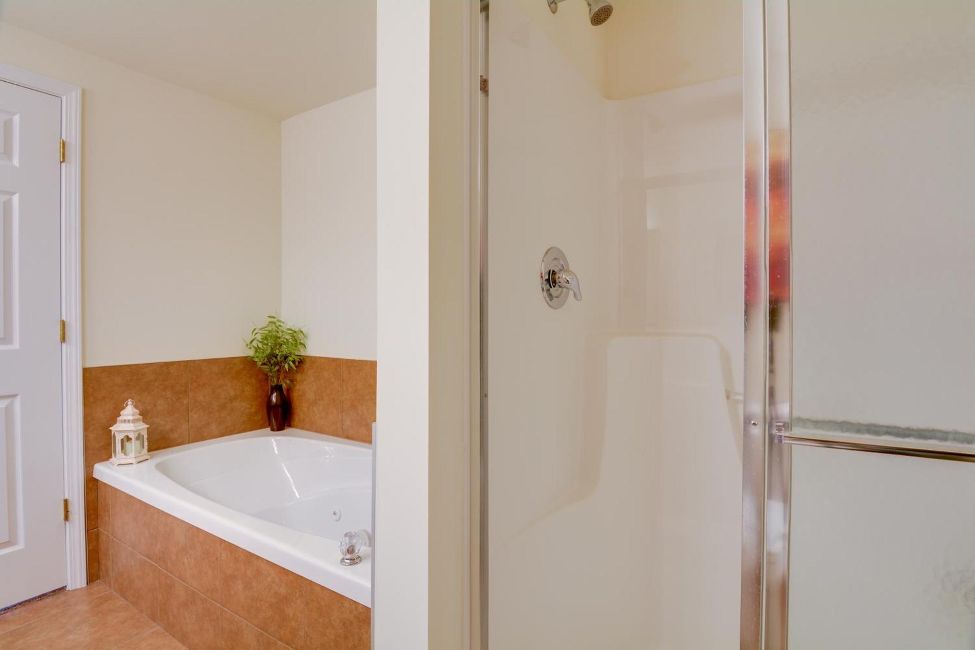 Lakefront Osage Beach Condo With Pool And Water Views! Eksteriør billede