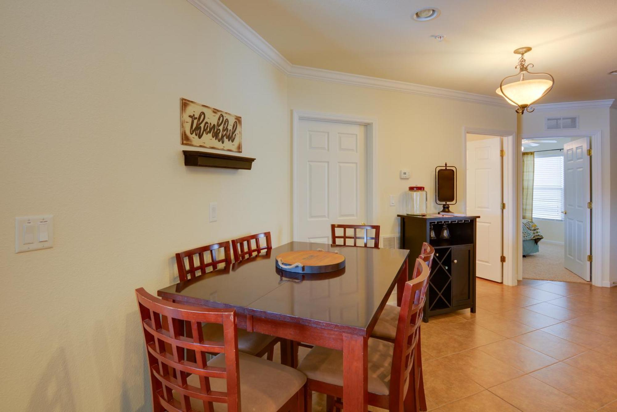Lakefront Osage Beach Condo With Pool And Water Views! Eksteriør billede