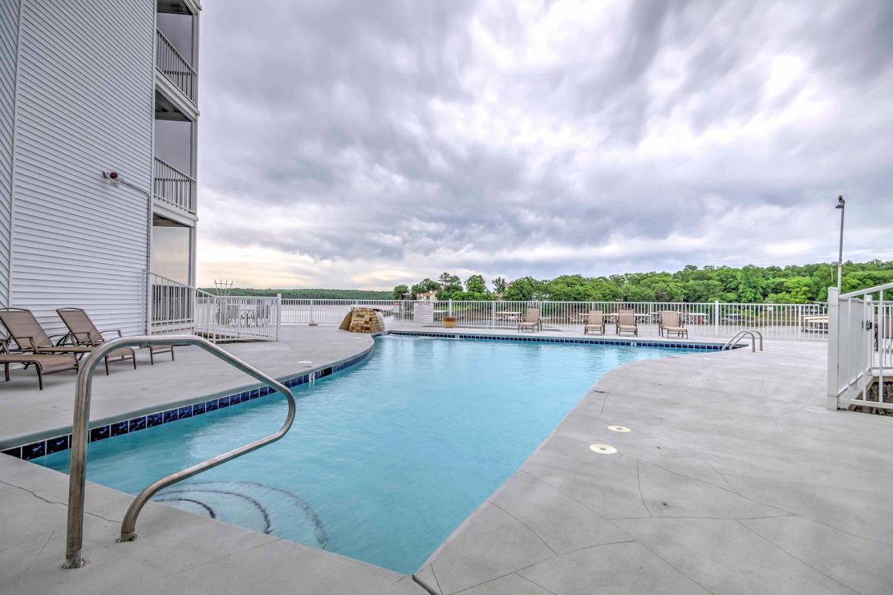 Lakefront Osage Beach Condo With Pool And Water Views! Eksteriør billede